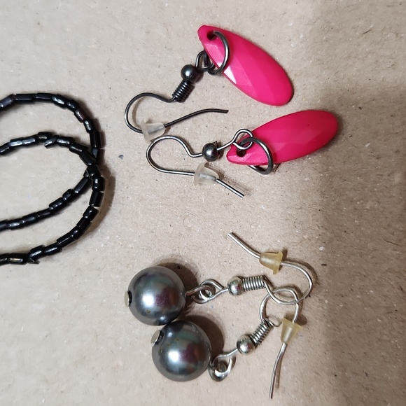 Earring bundle 💙 - Picture 4 of 5